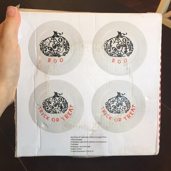 Set 4 Porcelain Pumpkin Halloween Appetizer Plates - Picture 4 of 8